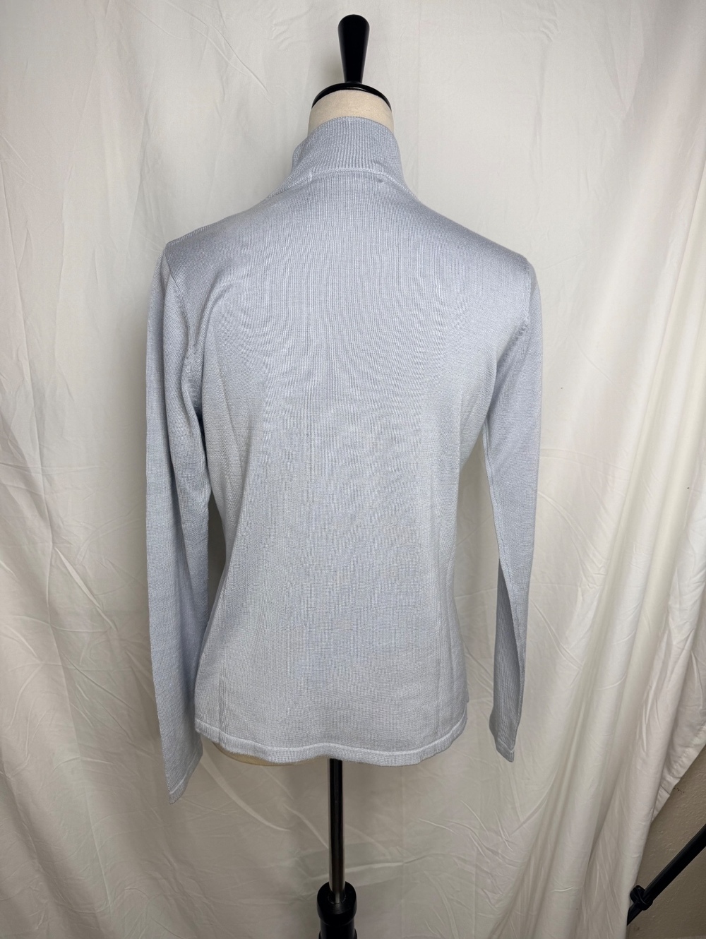100% Silk Baby Blue Turtleneck Sweater Fine Knit Valerie Stevens - Picture 4 of 5